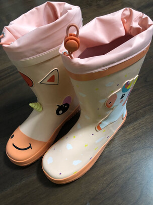 儿童雨鞋