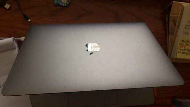 求助专家:AppleMacBook Air怎么样到底垃不垃圾?