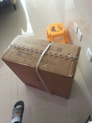 戴尔U2720Q显示器怎么样真实情况如何，真假如何鉴别呢？