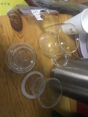 玻璃杯