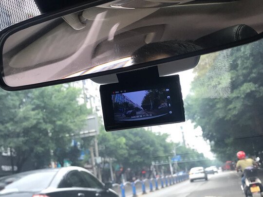 行车记录仪