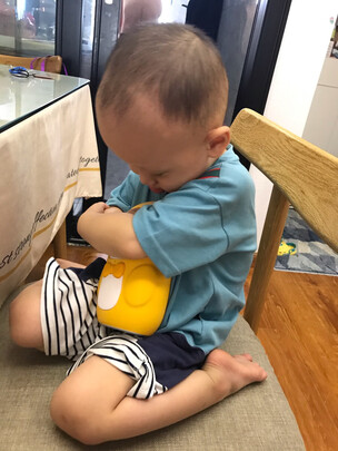牛听听儿童早教机是哪里生产的，值吗