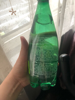 矿泉水