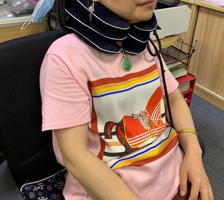 颈椎牵引器