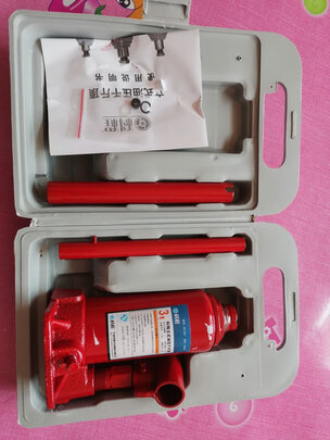 汽车液压千斤顶