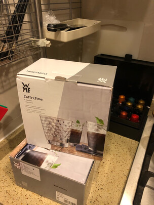 玻璃水杯