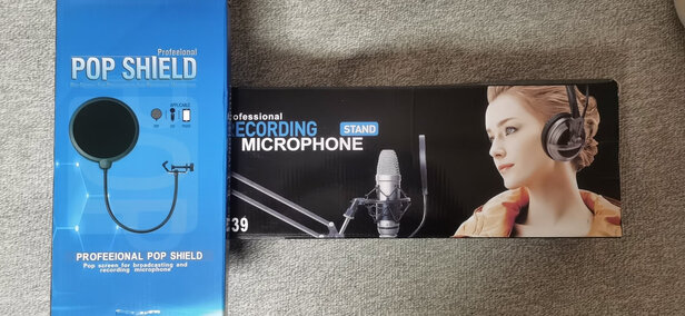 莱维特STREAM 4x5直播声卡真实情况如何,请教几个小问题