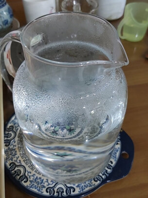 玻璃杯