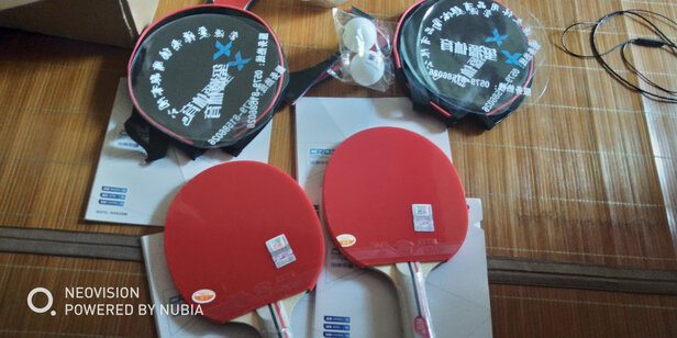 一:选购红双喜pf4乒乓球拍胶皮建议