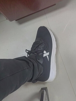 跑步鞋