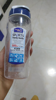 运动水杯