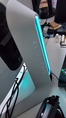 外星人（Alienware）AW3821DW 37.5英寸 准4K Nano IPS 带鱼屏 144Hz HDR600 德国iF设计奖 2300R 电竞显示器