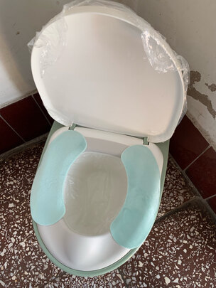 儿童马桶