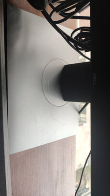 戴尔(DELL) U2720Q 27英寸液晶显示器(4K高清屏HDR Type-C 90W反向充电 色彩校准 旋转升降 3年质保)