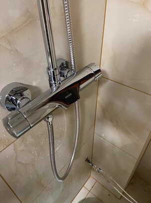 摩恩花洒怎么使用