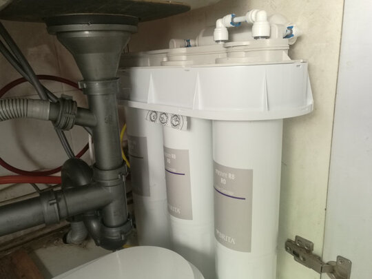 净水器|外观展示碧然德r8和x9的区别？碧然德r8净水器过滤有用吗？