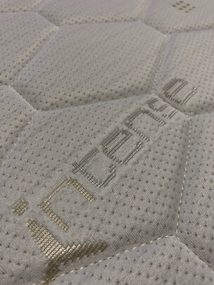 床垫|消费者诉说雅兰深睡智享评测体验怎么样？到底值不值得选购呢？