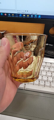 玻璃水杯