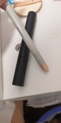 睫毛膏