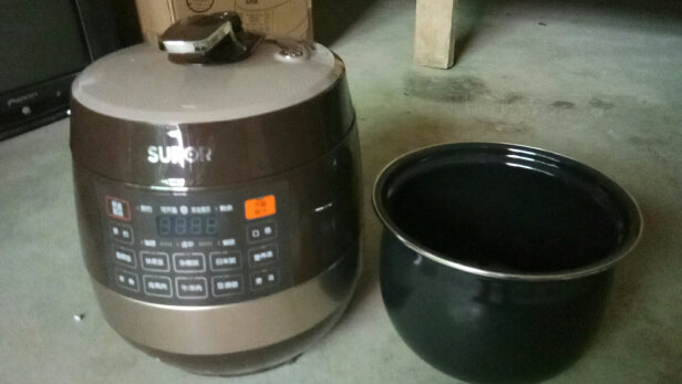 苏泊尔SY-60YC8001Q与九阳Y-60C817到底有什么区别？哪款煮饭比较香，哪个烹饪速度快？