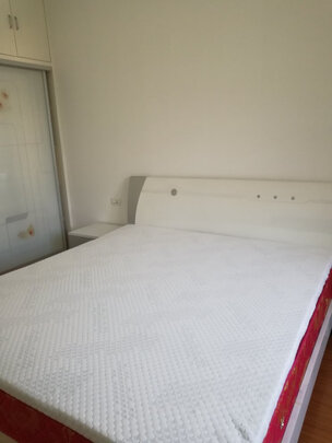 京东京造轻氧系列床垫怎么样上手后实话真说？