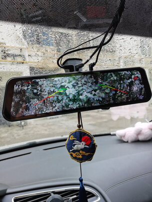 车载充电器