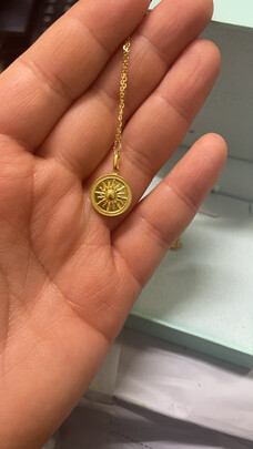 黄金吊坠