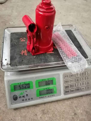 汽车液压千斤顶
