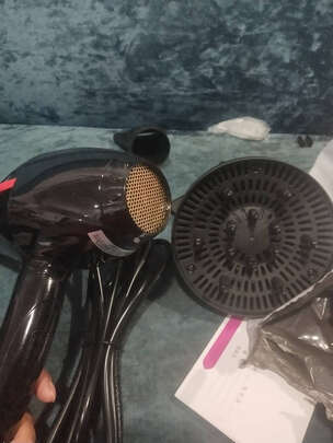 电吹风