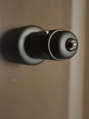 车载充电器