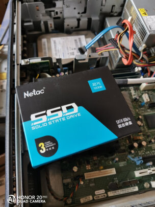 朗科N530S跟七彩虹SL300 128GB有区别吗？性价比哪个好？哪个运行超快 
