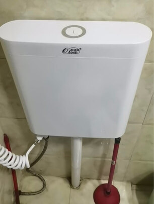 水箱蹲便器