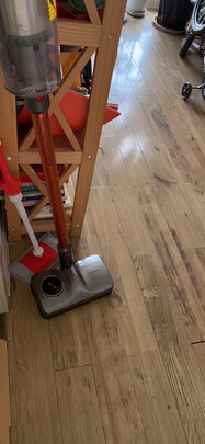 吸尘器|评测细节：洒拖吸尘器怎么样？用后一周讲体验真相？