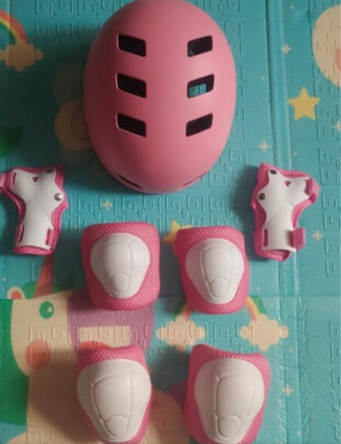 轮滑护具