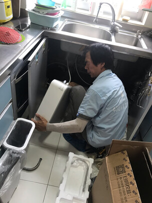 沁园小白鲸Pro800G净水器自已看内幕,答案在这里