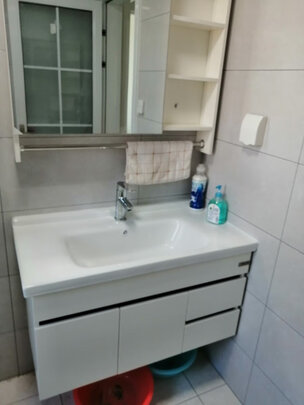 浴室柜|评测细节：联勒实木浴室柜怎么样?多少人不看被坑了？