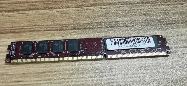 威刚DDR3 1600 8G对比十铨科技DDR3 1600 8G究竟有何区别？性能哪个强，哪个简单方便？