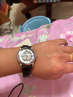 安普里奥·阿玛尼AR1981手表|安普里奥·阿玛尼AR1981手表好吗？图文评测曝光