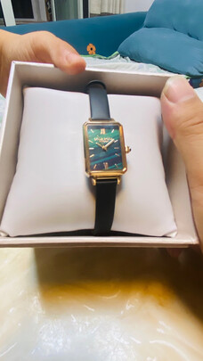 LOLA|用户揭秘LOLA ROSELR4138-A手表好吗,入手解密评测真相