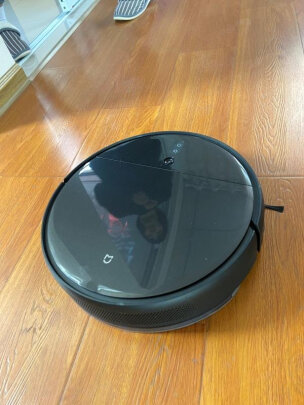 米家STYTJ02ZHM与iRobot Roomba 961有何区别，哪款清理比较简单，哪个吸力强劲 