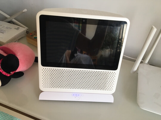 小度添添旋转智能屏t8和小度小度智能音箱哪个好 - 买乐惠