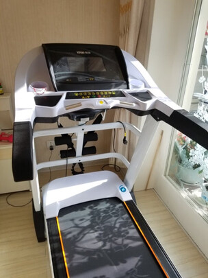 易跑M8交流彩屏跑步机|用户揭秘易跑M8交流彩屏跑步机好吗,入手解密评测真相