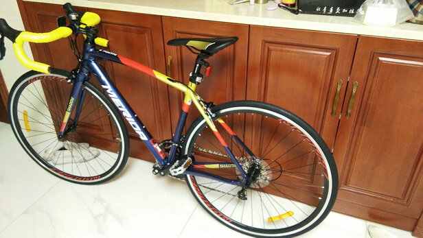 《美利达官方旗舰店》店铺所说的这款《美利達(merida) 幻影2号公路