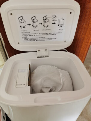 云米VXVC12扫地机器人|看完不迷路：云米自动集尘2.0怎么样？是否值得选购啊？