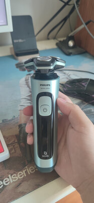 飞利浦 (PHILIPS) 电动剃须刀刮胡刀科幻风赛博朋克【限定礼盒款】男士礼物