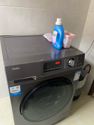 海尔海尔滚筒洗衣机|外观展示海尔海尔滚筒洗衣机多少人不看这被忽悠了？内幕真相