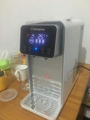 西屋即热式饮水机故障