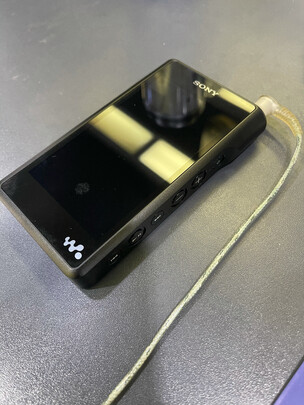 %title插图%num 索尼(SONY)NW-WM1A 黑砖MP3 Hi-Res高解析度无损4.4平衡DSD解码音乐播放器