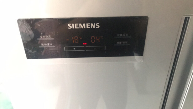 %title插图%num 西门子(SIEMENS) 610升 变频风冷无霜对开双开门冰箱 大容量 速冷速冻(银色) BCD-610W(KA92NV60TI)