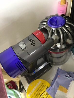 吸尘器|知乎问答：戴森V7 Fluffy Extra怎么样?上手一周说真相感受